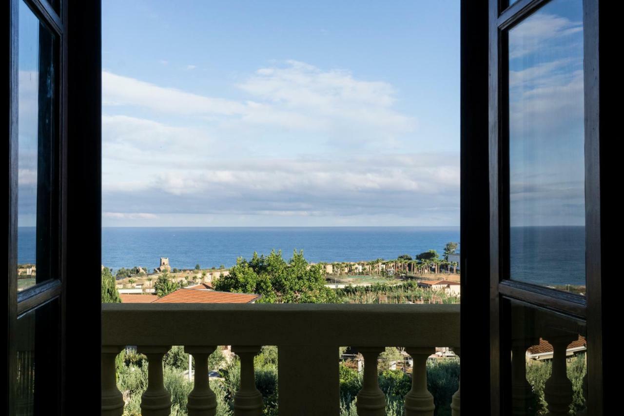 Villa Santa Lucia Чефалу Экстерьер фото